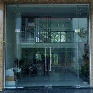Cửa kính cường lực 5-200220091539